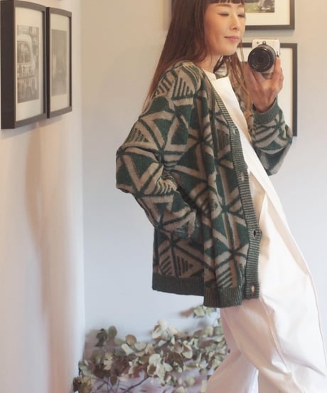 "MODEM DESIGN"  Jacquard Knit Cardigan