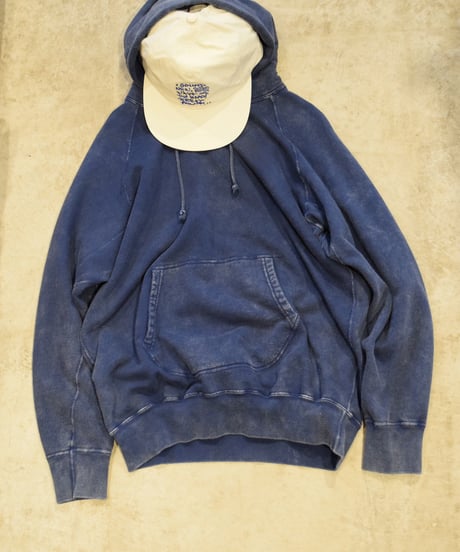 "GOOD ON" Vintage Dye Ranglan Hood Sweat