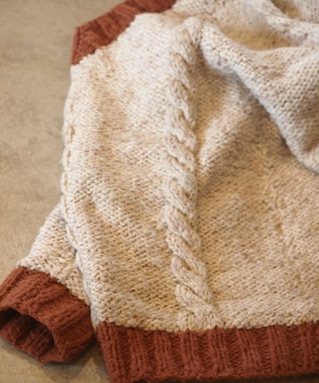 "80's Vintage" V-neck Hand Knit
