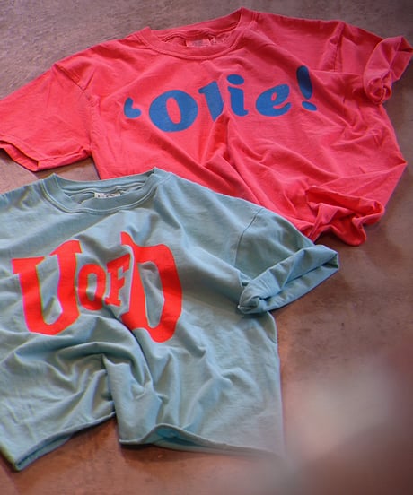 "THE DAY ON THE BEACH" Cut Off Short Sleeve Tee