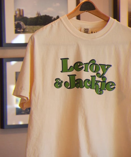 "THE DAY ON THE BEACH" Short Sleeve Cut Off Tee