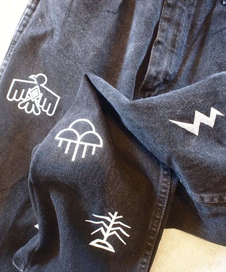 "Nasngwam" SHALAKO TAPERED PANTS[Black]