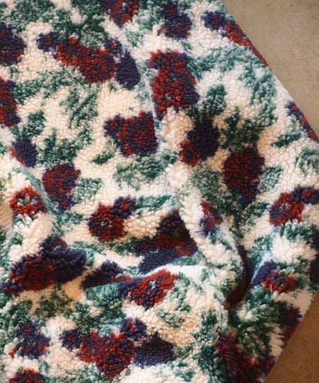 "MODEM DESIGN" Flower Boa Pullover
