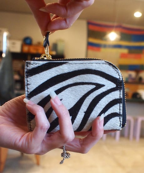 "LONGDISTANCE"Animal Pattern L-Type Coin Case