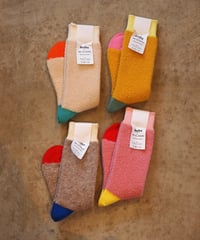"decka"×"BRU NA BOINNE" Alpaca Boucle Socks