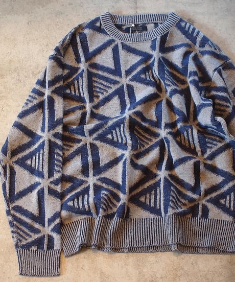 "MODEM DESIGN" Jacquard Knit Crew