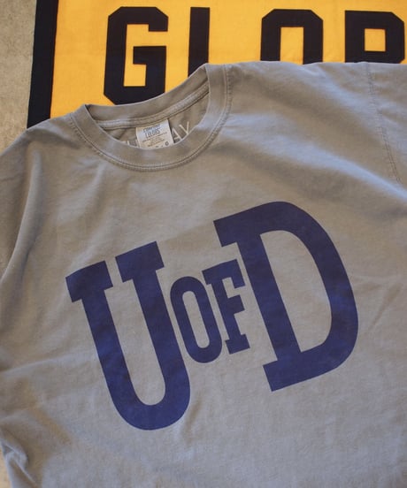 "THE DAY ON THE BEACH" Cut Off Short Sleeve Tee(U of D)