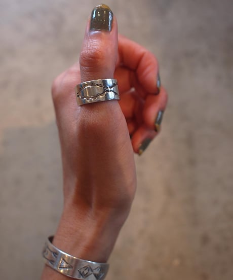 "NAVAJO" Silver Stampwork Ring
