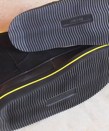 "SUICOKE"Water Proof Swede Middle Boots