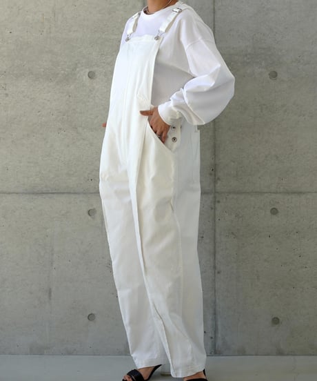 "RUMBLE RED" Center Pleats Over All