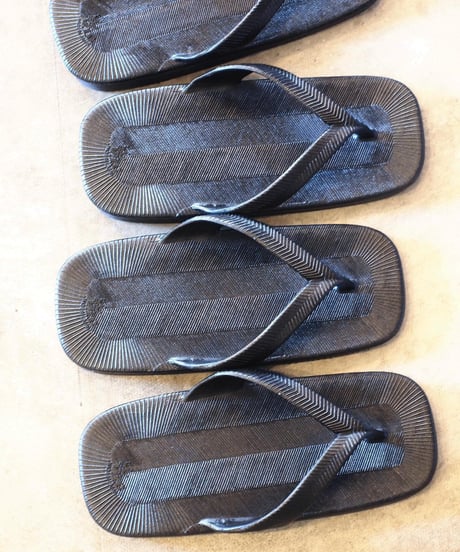 "V.I.C" Classic Rubber Sandal