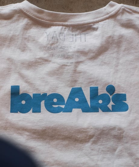 "THE DAY ON THE BEACH" Short Sleeve Tee
