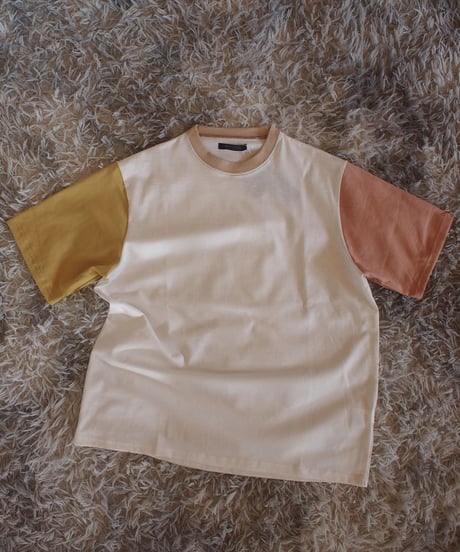 "MODEM DESIGN" Short Sleeve Tee