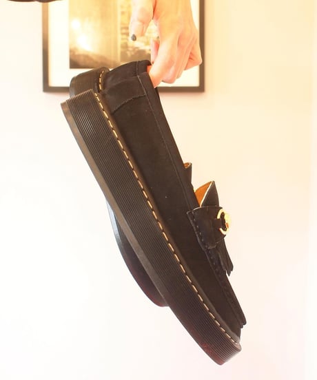 "MANABU" Bitch Vila Nubuck Fat Sole Tassel Loafer