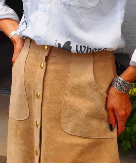"RUMBLE RED" Suede Button Down Skirt(Beige)