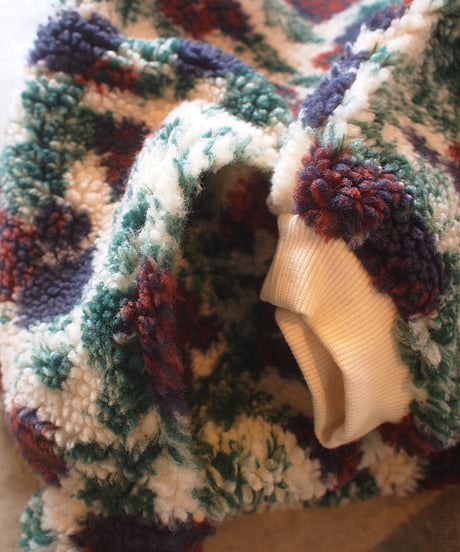 "MODEM DESIGN" Flower Boa Pullover