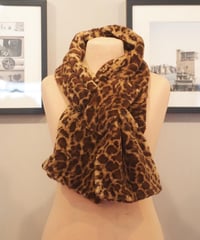 "GOOD ON" Boa Muffler[Leopard]