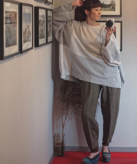 "SUNNY SIDE UP"15 Sweat