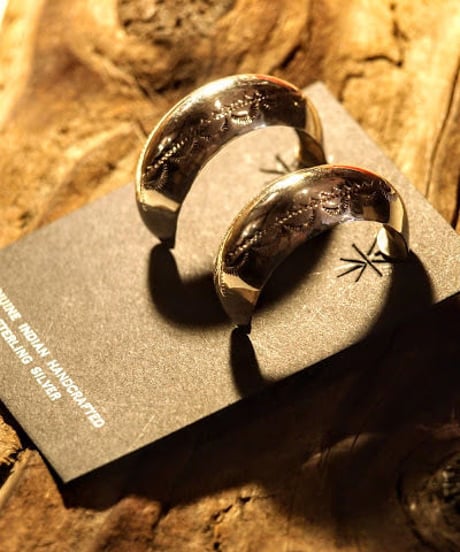 "NAVAJO" Stamp Work Silver Hoop Earring