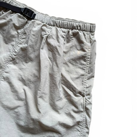 00's Columbia / Nylon Shorts / Stone L / Used