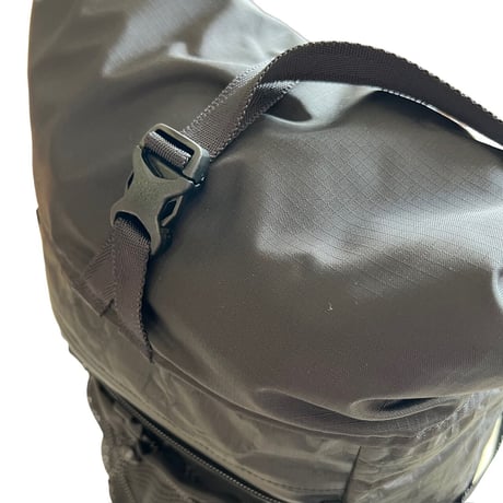NERDY MOUNTAIN WORKS × Color at Against / THA ZACPAC 35L LTD. / ALL BLACK