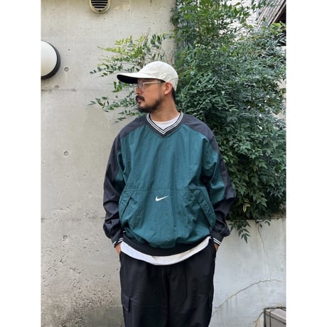 90's Nike / Embroidered Nylon Pullover / L / Used
