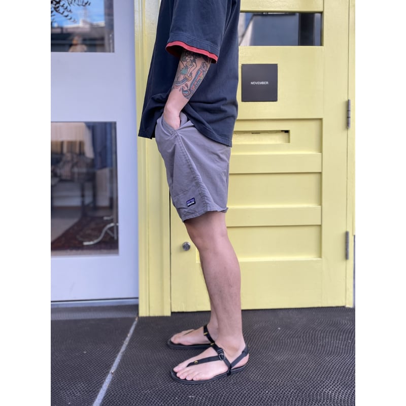 patagonia ナイロンパンツ スキーウェア Y2K M 黒色あせ 幅広め patagonia ナイロンパンツ スキーウェア Y2K M 黒色あせ 幅広め