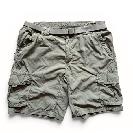 00's Columbia / Packable Nylon Cargo Shorts / Khaki L / Used