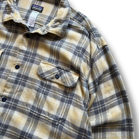 2014's Patagonia / Pocketed Organic Cotton Shirt / Cream XXL / Used