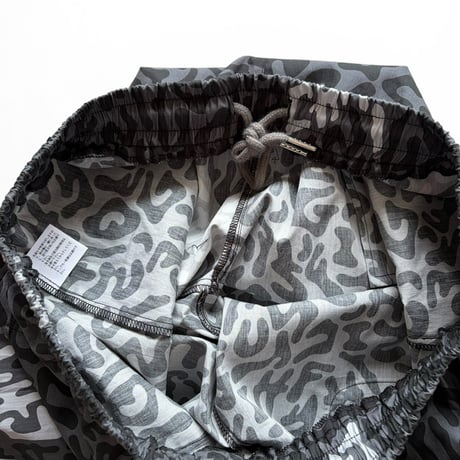 Chaos Fishing Club / Fish Shadow Short Pants