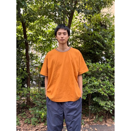 Color at Against Originals  / Border Rib Tee / Caramel Choco