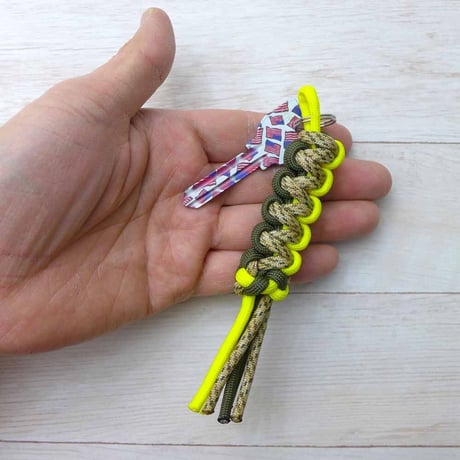 EDC アンピロ サンディー わさび パラコード キーホルダー ダブルリング付き ロイヤルブリーズ 日本製