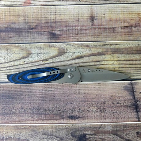 CRKT 8002 THE LARGE WASP フォルディング ナイフ
