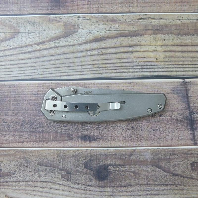 薪割り　コスプレ　D2鋼 コンパクトナイフ パラコードハンドル 薪割り コスプレ D2鋼 コンパクトナイフ パラコードハンドル