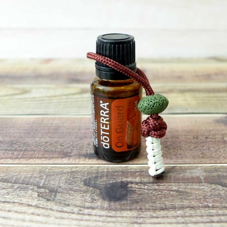 ドテラ オン ガード 15ml アロマ ストーン パラコード ホルダー 付き