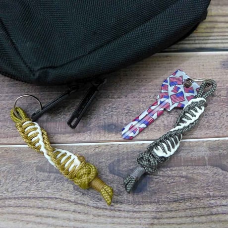 EDC アルト ストーム グレイ 蓄光 パラコード ランヤード ホルダー２種類 スチールリング付き日本製
