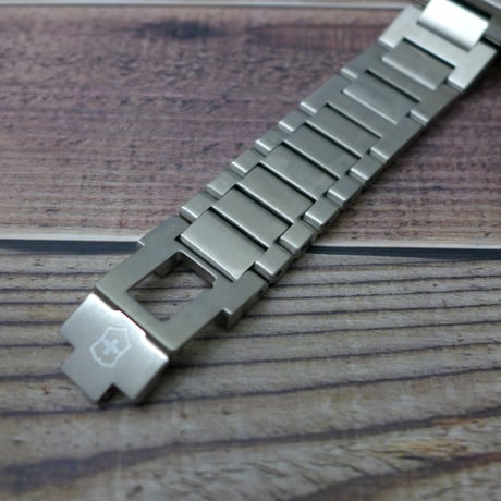ビクトリノックス INOX STEEL 腕時計 カーキー文字盤 241725-1 バンパーなし 腕時計