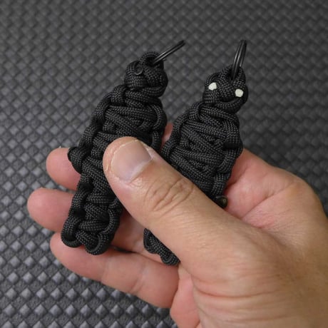 EDC パラ ミイラ 第4弾 KURO 全2種類 パラコード マスコット フィギュア アクセサリー 日本製 スチールリング 2個付き