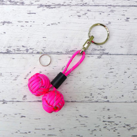リフレクター パラコード EDC ダトン ベグレリ ピンク 遊べる 運べる さくらんぼ型 安全対策 日本製