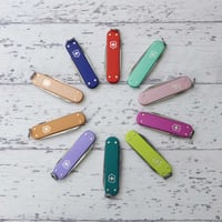 ビクトリノックス カラーズ クラシック ALOX アルミ 全10色 パラコード ランヤード付き