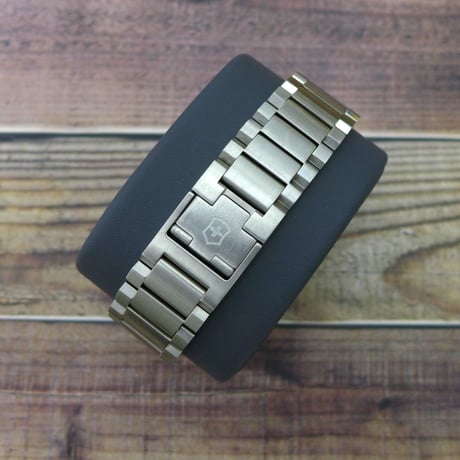 ビクトリノックス INOX STEEL 腕時計 カーキー文字盤 241725-1 バンパーなし 腕時計