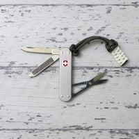 ビクトリノックス クラシック ALOX アルミ パラコード ランヤード 付き