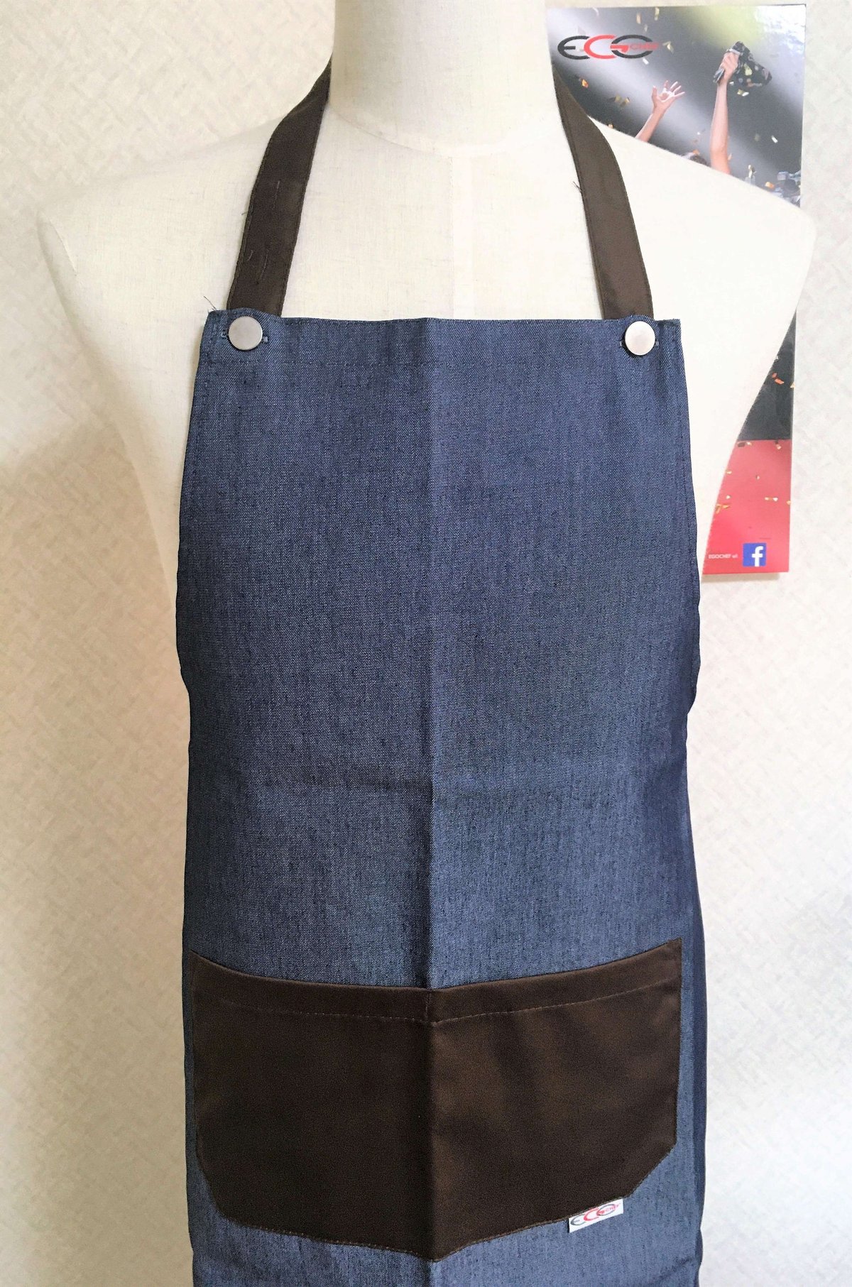 イタリア製】胸付きシェフエプロン・ロック ジーンズブラウン（首紐