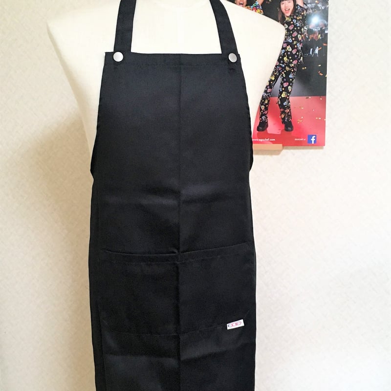 エプロン　ポシェット付　Kuguri 装着簡単　ブラック　未使用品 エプロン ポシェット付 Kuguri 装着簡単 ブラック 未使用品