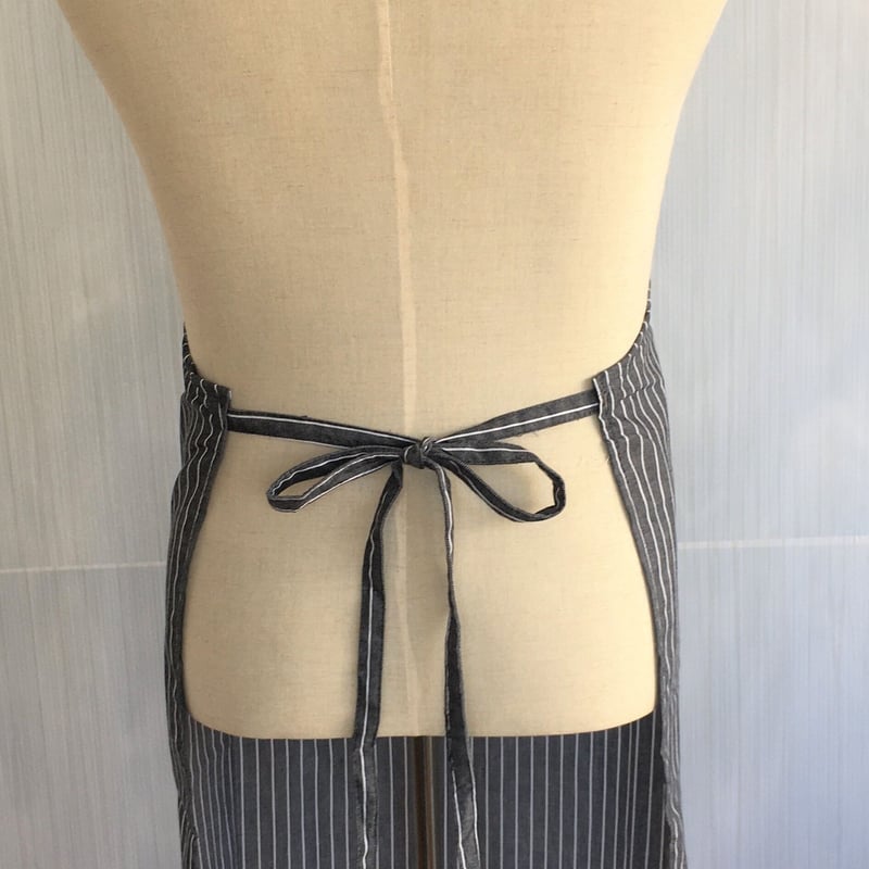 イタリア製】胸付きシェフエプロン グレーストライプ（ストライプ柄