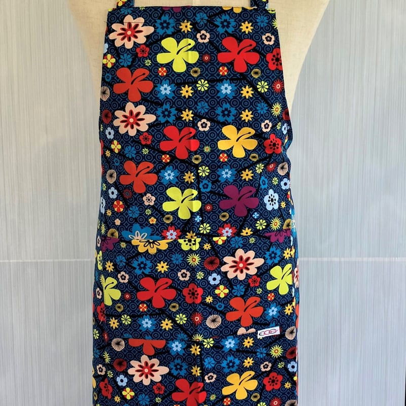 イタリア製】胸付きシェフエプロン デイジー（花柄）エゴシェフ | Qui