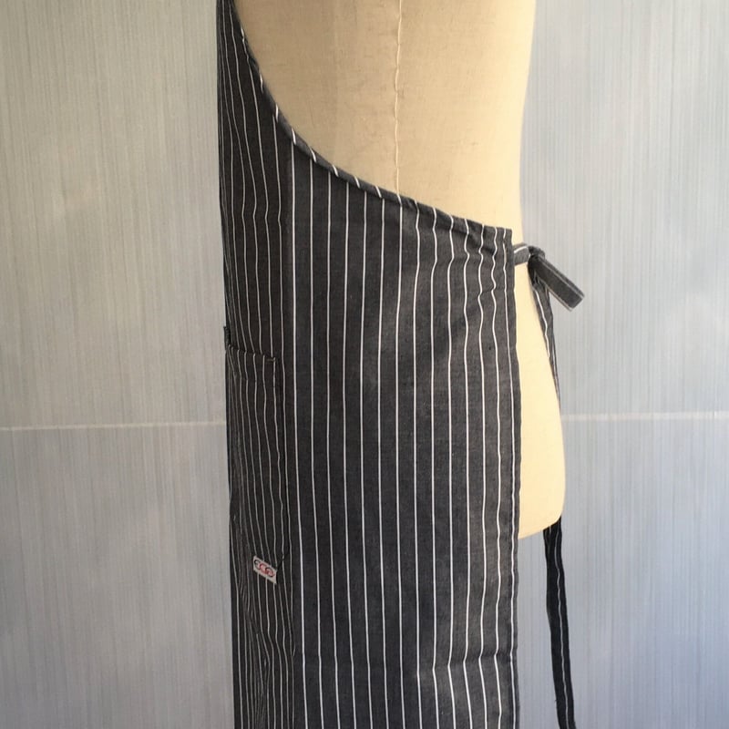 イタリア製】胸付きシェフエプロン グレーストライプ（ストライプ柄
