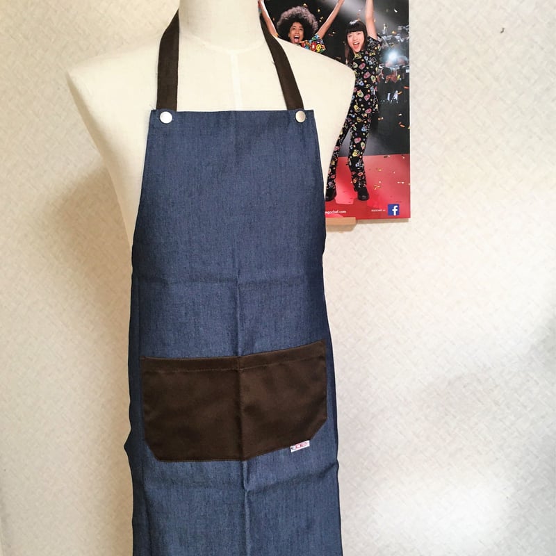 イタリア製】胸付きシェフエプロン・ロック ジーンズブラウン（首紐
