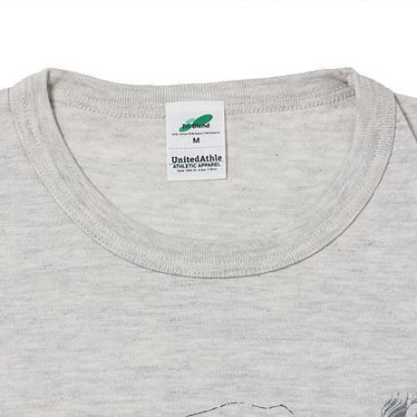Only one left! [T-shirt] Start forming the words / OatMeal (Only M-size)