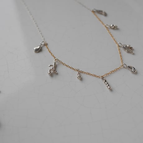 Flake necklace